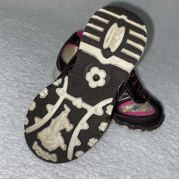 y2k Dora the explorer sparkle sneskers 7.5 - Picture 6 of 7